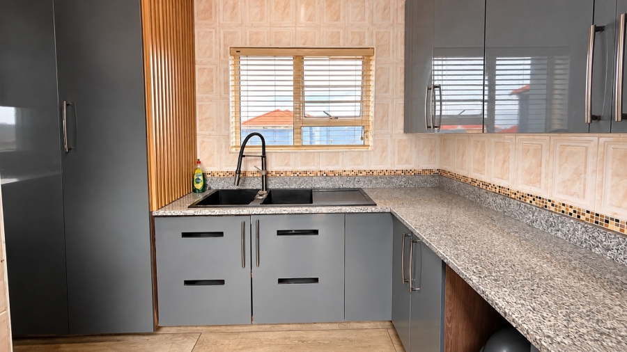 3 Bedroom Property for Sale in Bluewater Bay Eastern Cape